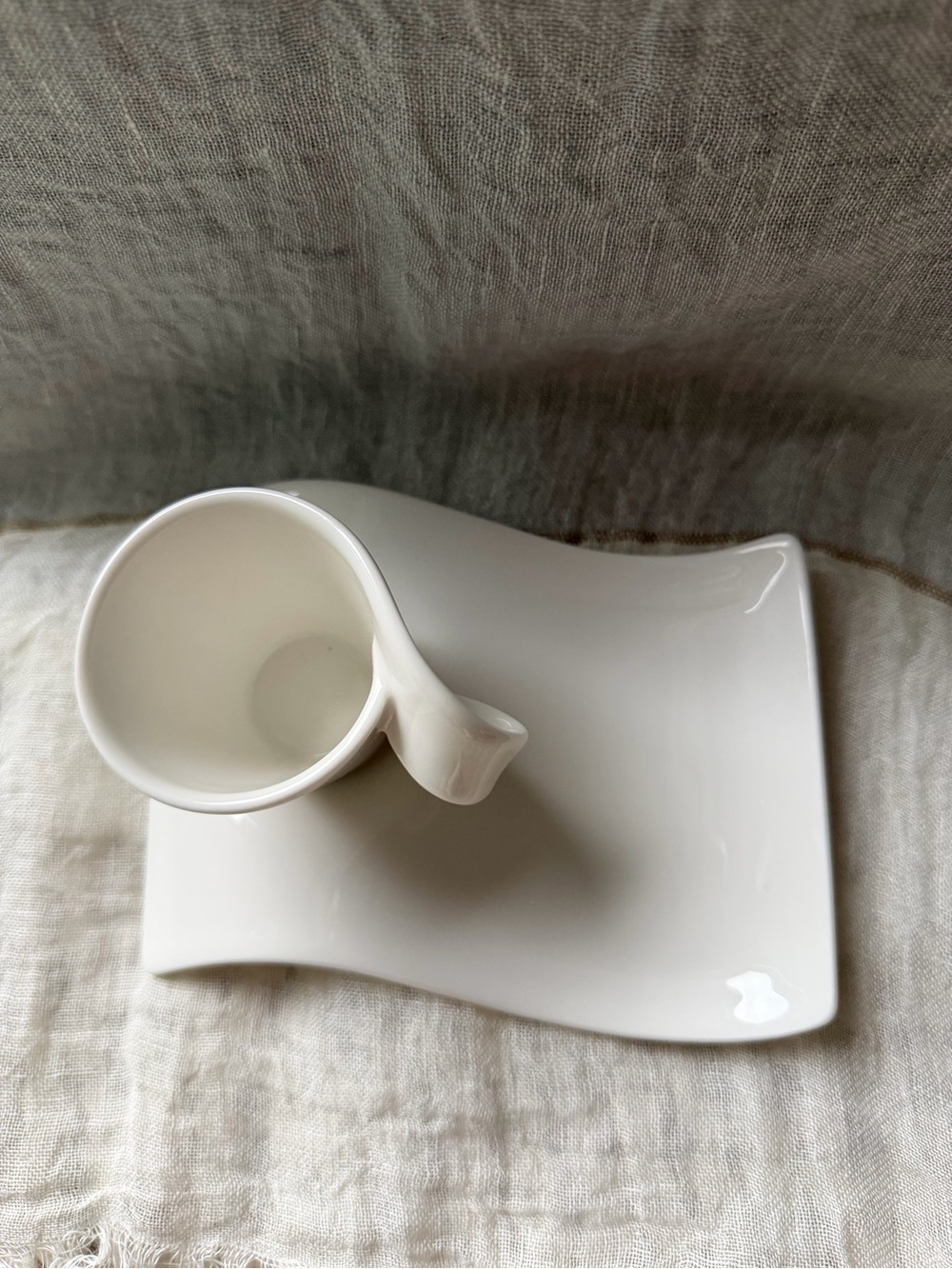 Villeroy & Boch Cream Porcelain Cup and Saucer Set - Picture 9 of 10